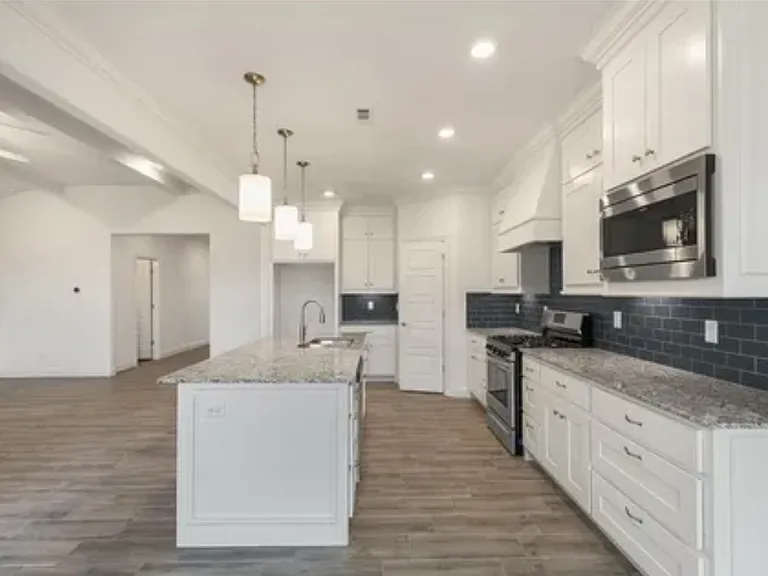 550 Piper Ln — Photo 6
