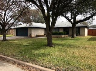 2302 10th St, Brownwood, TX 76801