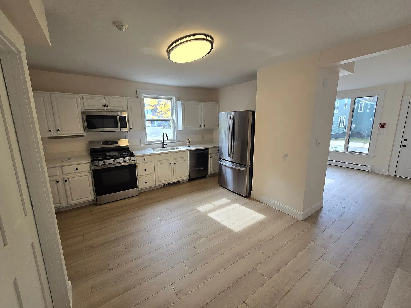 297- 299 Cabot Street — Photo 2