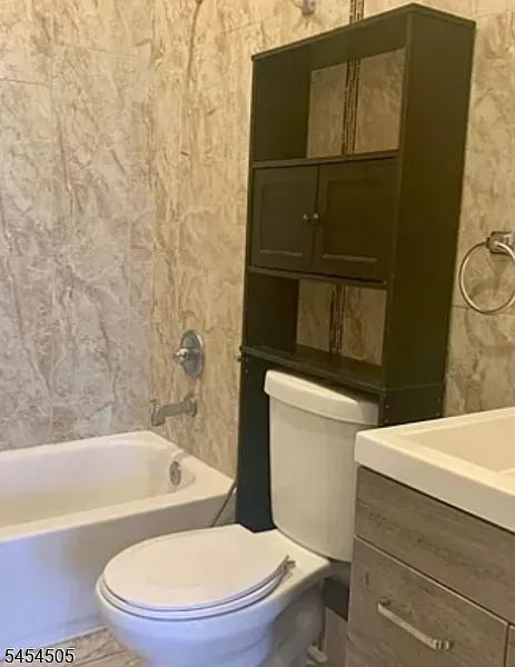2 bed, 2.0 bath, $2,200 — Photo 2