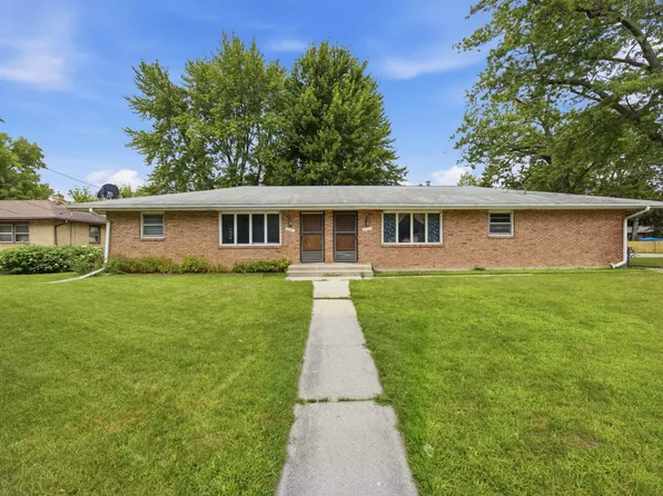 2105 Forest View Rd, Rockford, IL 61108