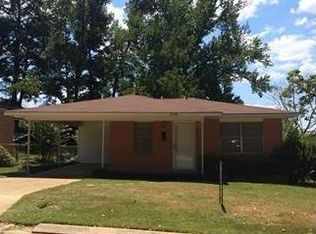 2306 Cherry St, Pineville, LA 71360