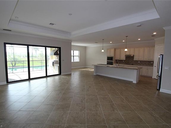 2nd image of 10917 Pistoia Dr