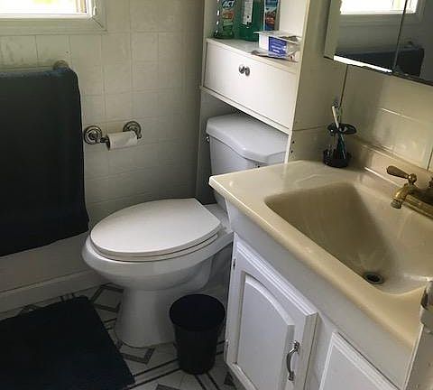 4th image of 457 Hawkins Ave