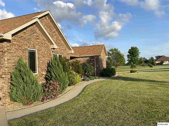 2nd image of 9628 Royal Wood Dr