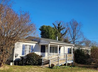 1520 Lunenburg Ave, Victoria, VA 23974