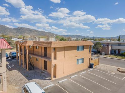 1000 Chelwood Park Blvd NE, Albuquerque, NM, 87112