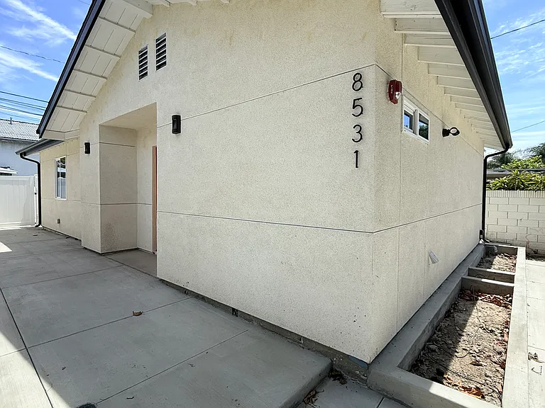 8531 Orange St — Photo 14
