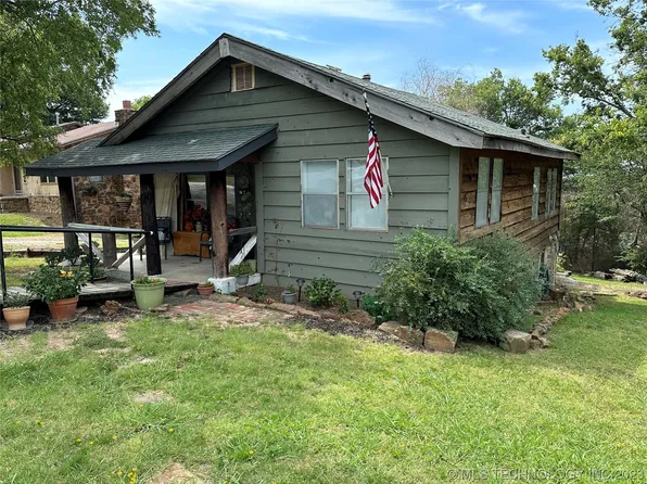 1007 Grandview Ln, Henryetta, OK 74437