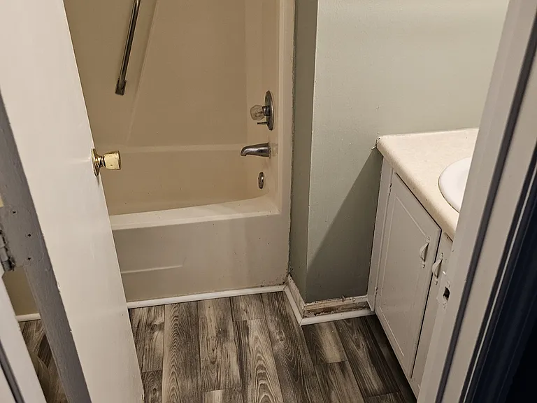 5804 Aftonshire Dr #1 — Photo 8