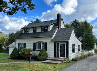 423 Plymouth Dr, Syracuse, NY 13206