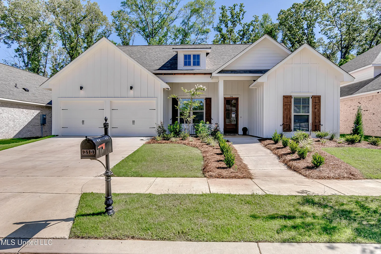 318 Celadon Way photo 1