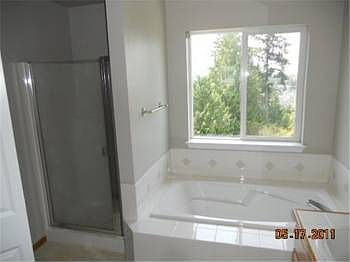 4th image of 10700 189th Ave E