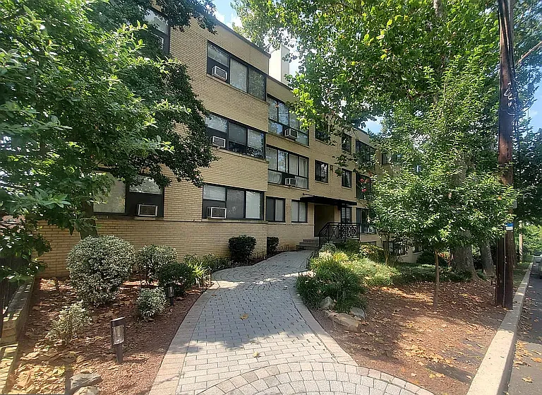 3901 Tunlaw Rd NW #602