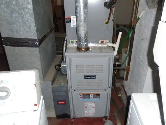 5th image of 3885 E 153rd St