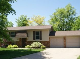 1135 Clearview Dr, Oskaloosa, IA 52577