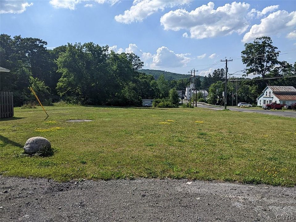 2nd image of 1597 State Highway 26