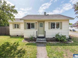 425 Sequim Ave, Sequim, WA 98382