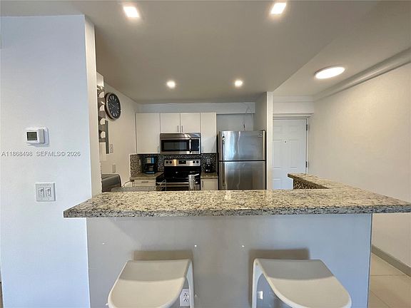 2nd image of 3545 NE 167th St APT 505