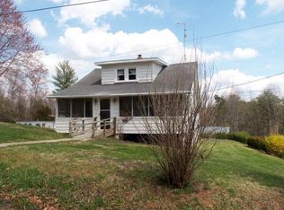 322 Friendship Cross St, N Wilkesboro, NC 28659