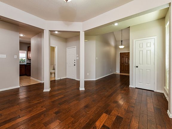5th image of 5312 Lily Dr