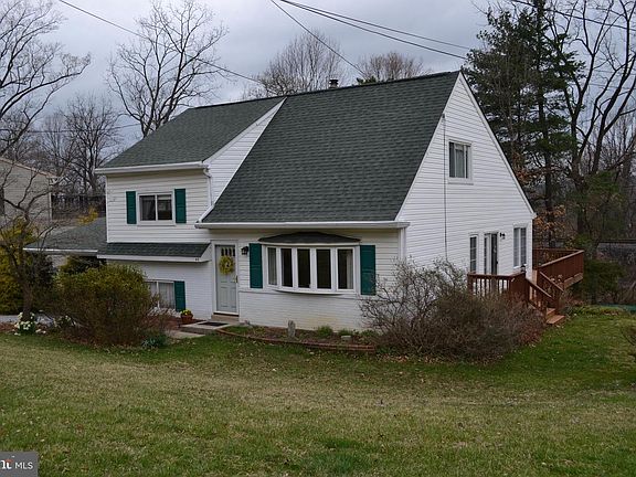 3rd image of 48 Jacqueline Dr