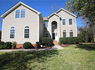 2118 Rose Family Dr, Midlothian, VA 23112