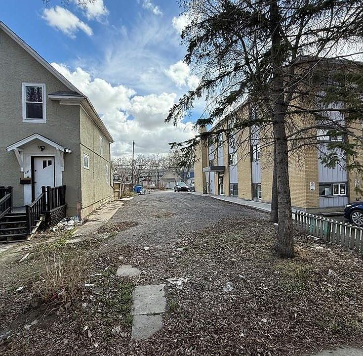 1st image of 2113 Osler STREET