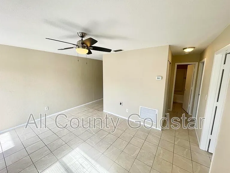 9490 Tacoma Ave #B — Photo 3