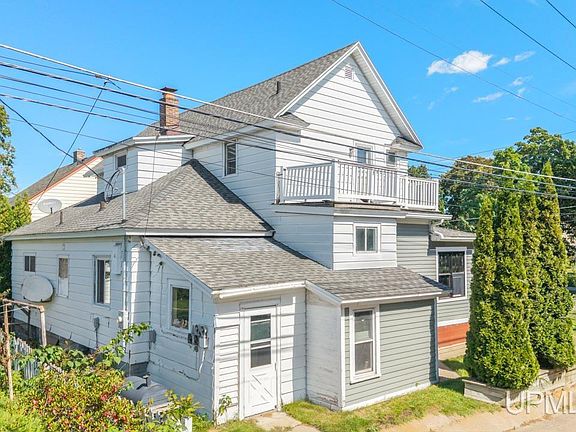 4th image of 706 Bay St