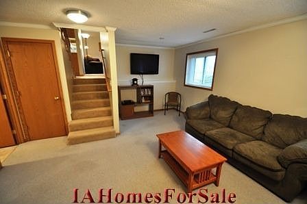 Family Room - Great for entertaining