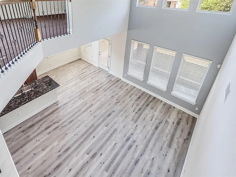 5728 Siragusa Dr — Photo 17