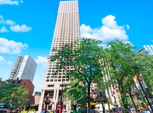 1030 N State St APT 7A, Chicago, IL