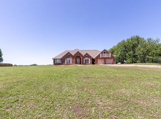 420 Living Springs Trl, Goldsby, OK 73093