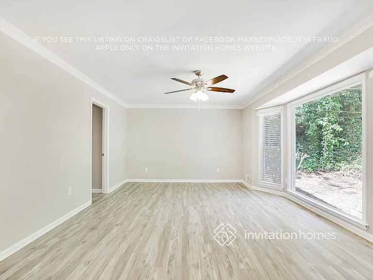 542 Allana Ct — Photo 3
