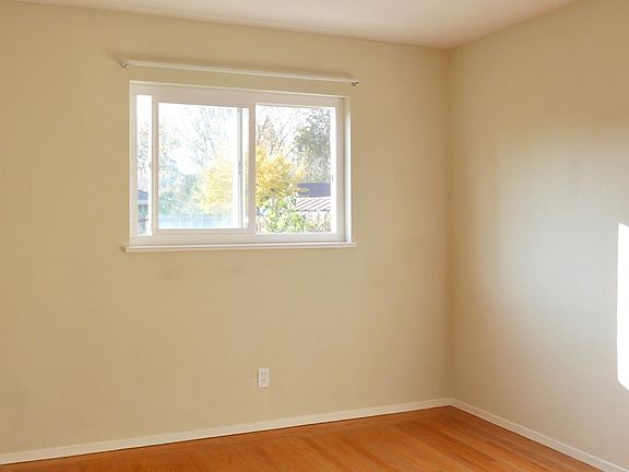 3rd image of 2821 Carlson Blvd