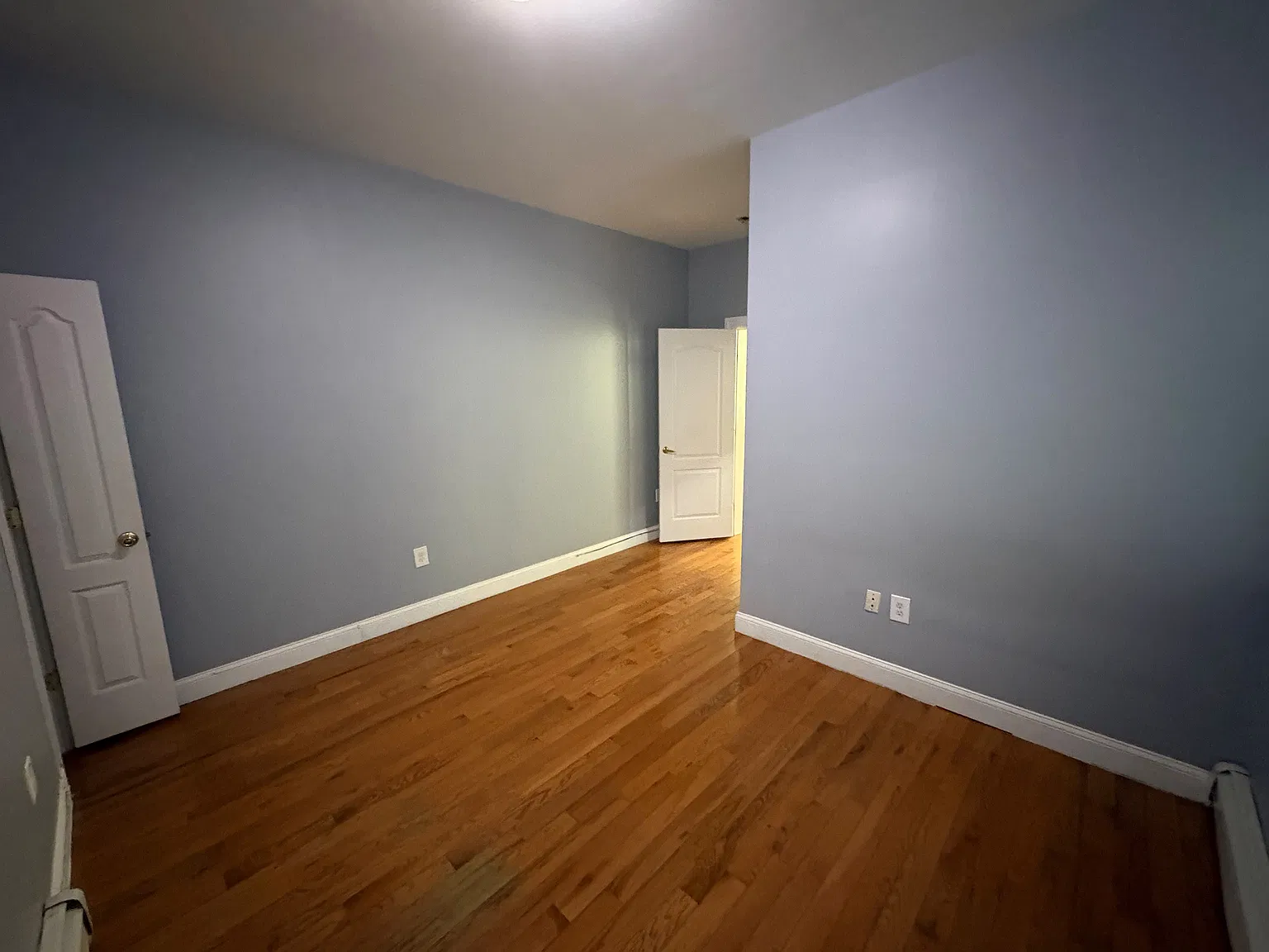 434 Avenue C — Photo 3