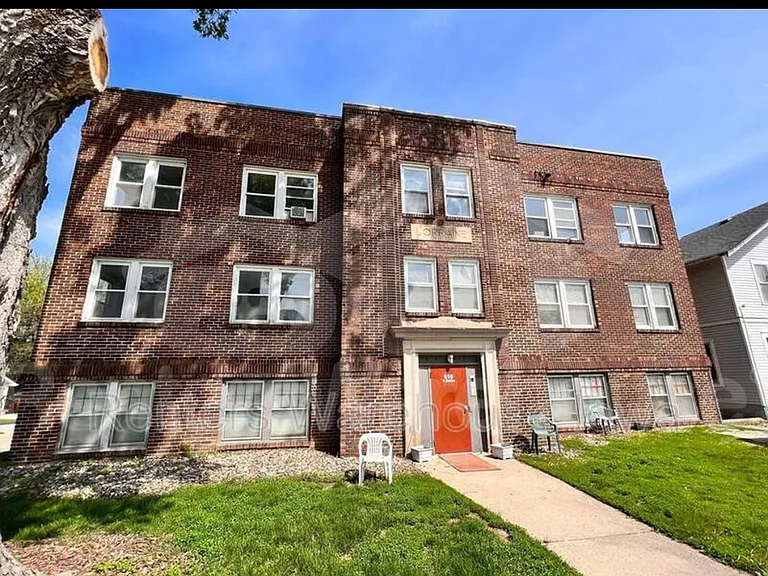 610 N Buxton St #1 — Photo 11