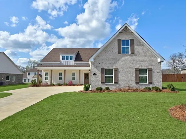 2820 Rainmaker Run Dr, Auburn, AL 36832