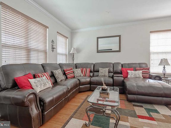 5th image of 15377 Rosemont Manor Dr
