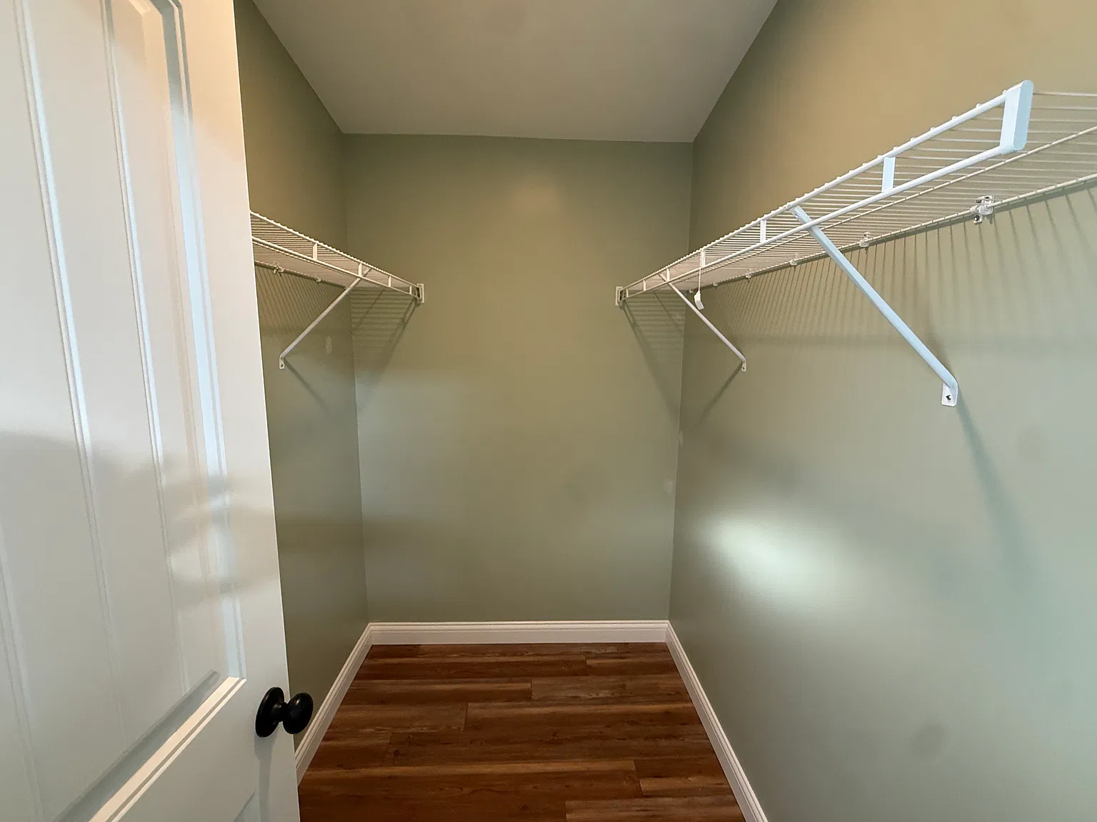 2 bed, 2.5 bath, $1,800 — Photo 2