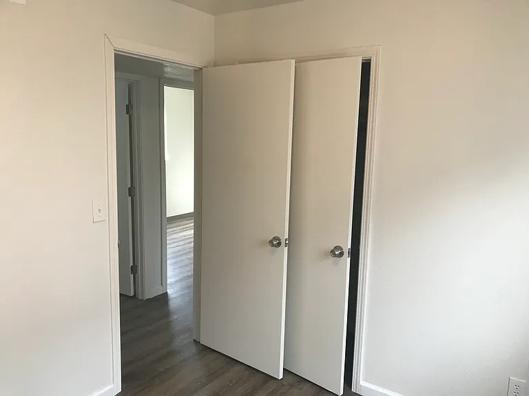 744 E Dennett Ave #104 — Photo 7