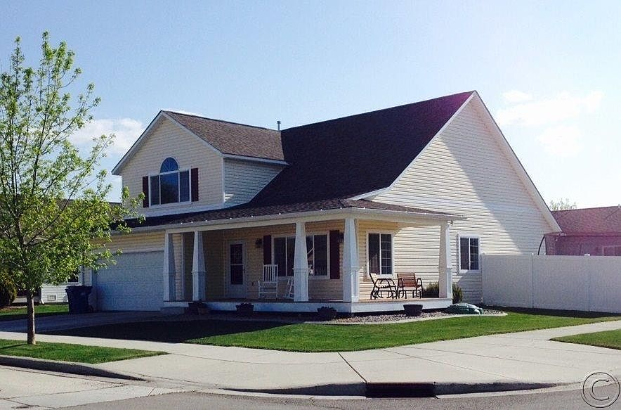 1st image of 2704 Stratford Ln