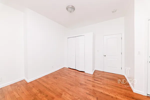 Rented by Compass | media 10