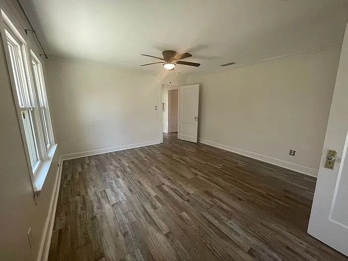 3320 W 5th St — Photo 18