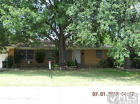 2nd image of 301 Dalton Dr