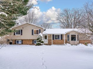 5787 Byron Rd, Howell, MI 48855