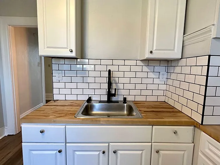 201 Lincoln Avenue — Photo 11