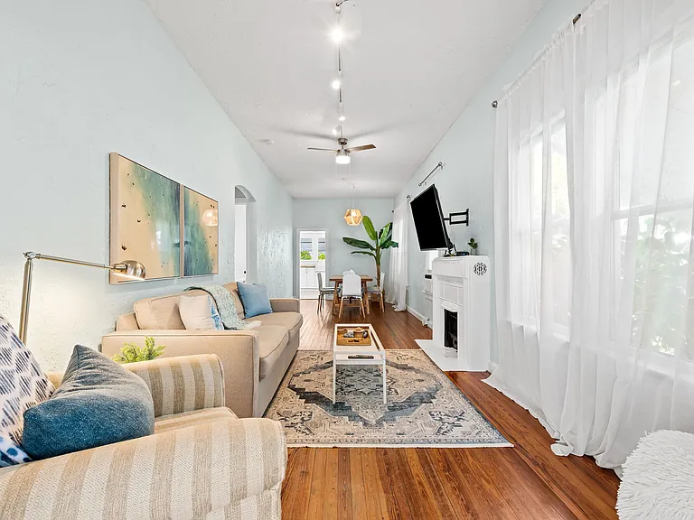 29 Ocean Breeze St — Photo 3