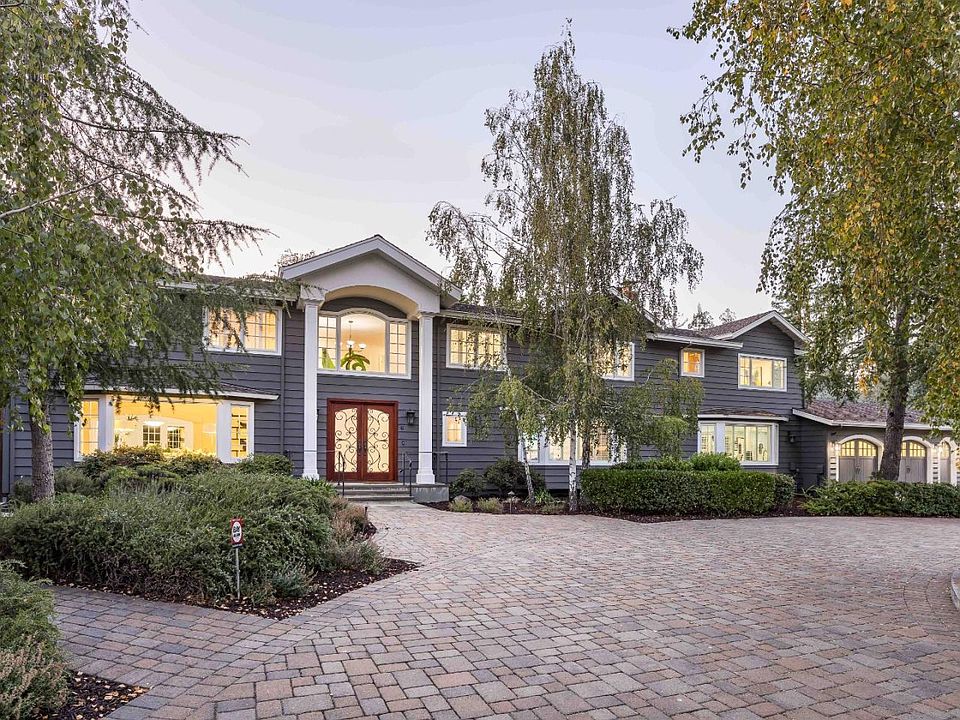 1st image of 6 Sargent Ln
